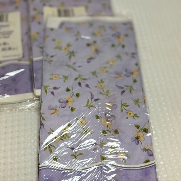 Vintage American Greetings DesignWare Purple Floral Paper Table Covers NIP - Picture 5 of 5